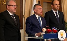 AKP’den sokak köpeklerine ilişkin açıklama