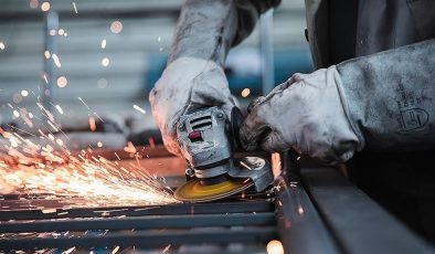 İmalat sanayinde daralma hızlandı